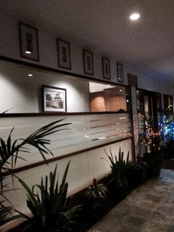 Green Paradise Hotel Yangon Ngoại thất bức ảnh