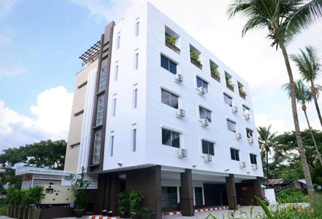 Green Paradise Hotel Yangon Ngoại thất bức ảnh