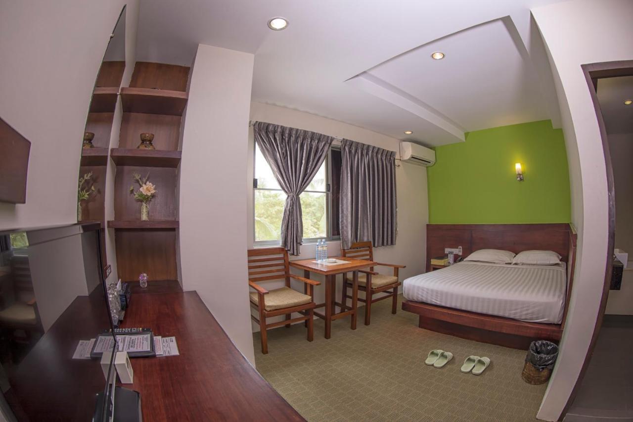 Green Paradise Hotel Yangon Ngoại thất bức ảnh